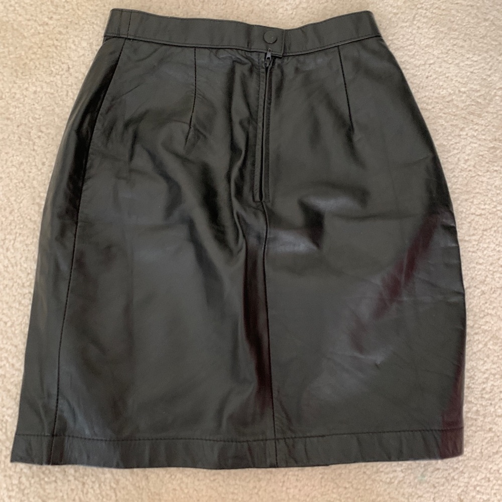 leather skirt